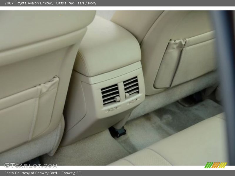 Cassis Red Pearl / Ivory 2007 Toyota Avalon Limited