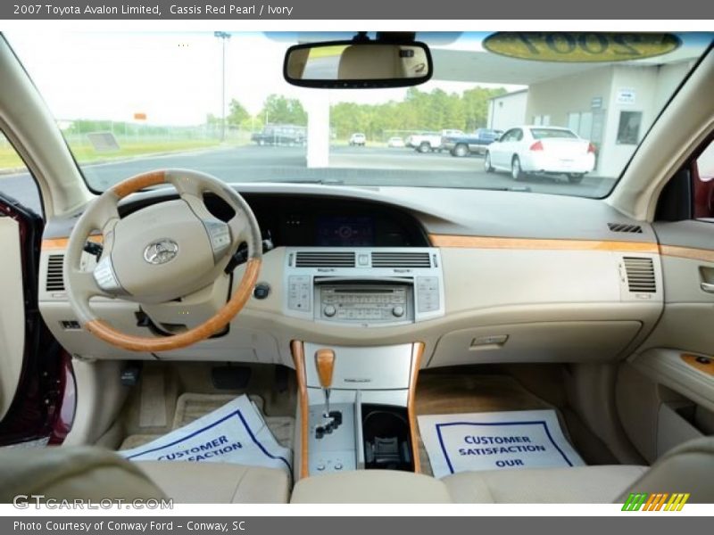 Cassis Red Pearl / Ivory 2007 Toyota Avalon Limited