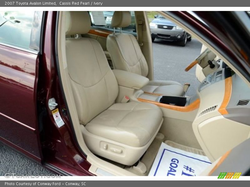 Cassis Red Pearl / Ivory 2007 Toyota Avalon Limited