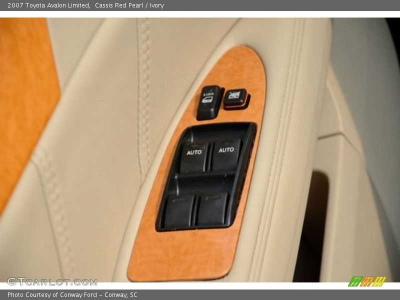 Cassis Red Pearl / Ivory 2007 Toyota Avalon Limited