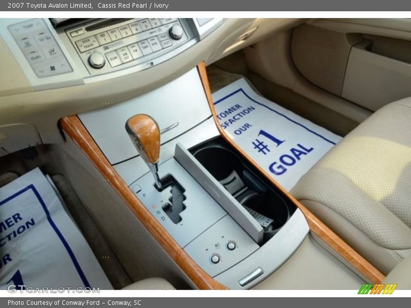 Cassis Red Pearl / Ivory 2007 Toyota Avalon Limited
