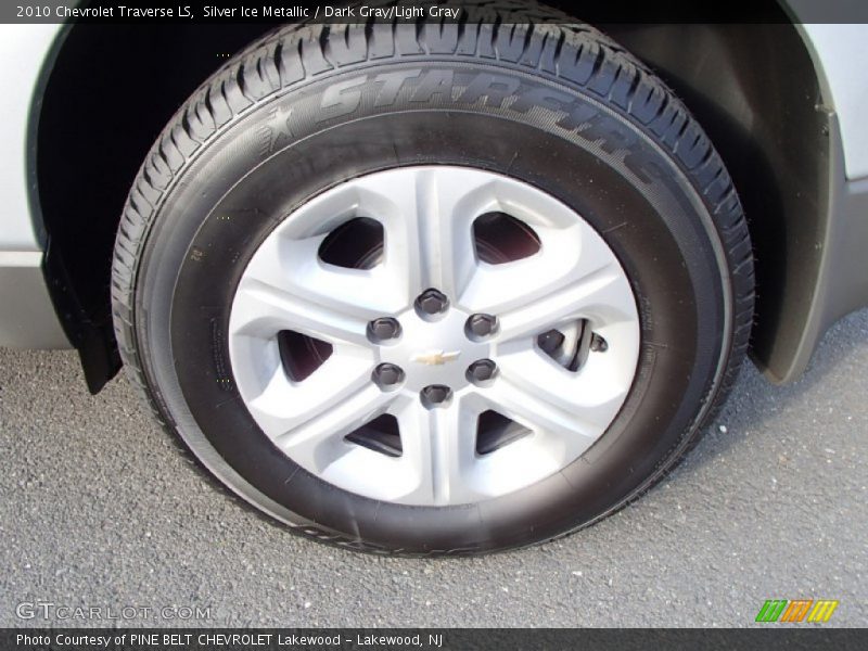 Silver Ice Metallic / Dark Gray/Light Gray 2010 Chevrolet Traverse LS