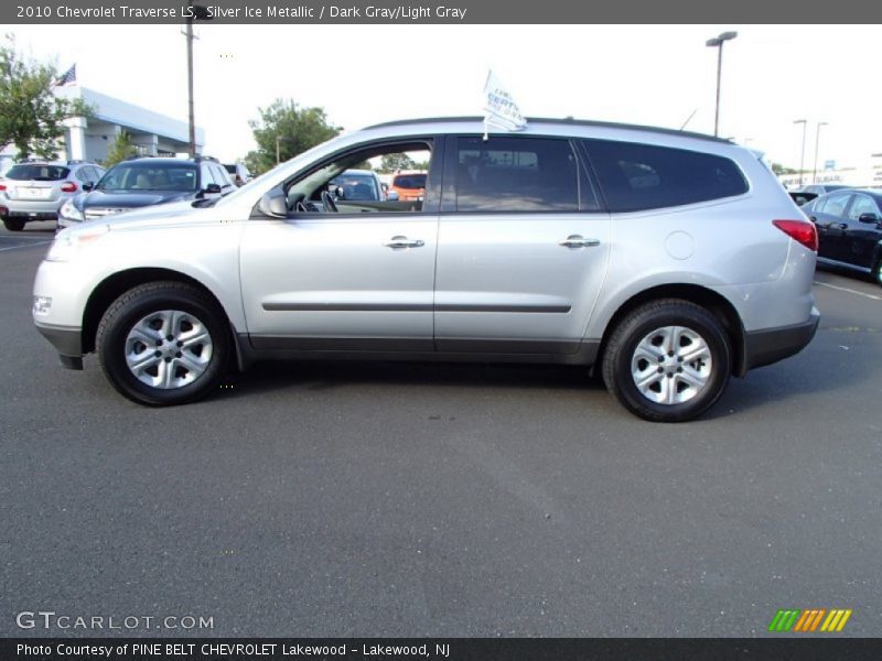 Silver Ice Metallic / Dark Gray/Light Gray 2010 Chevrolet Traverse LS
