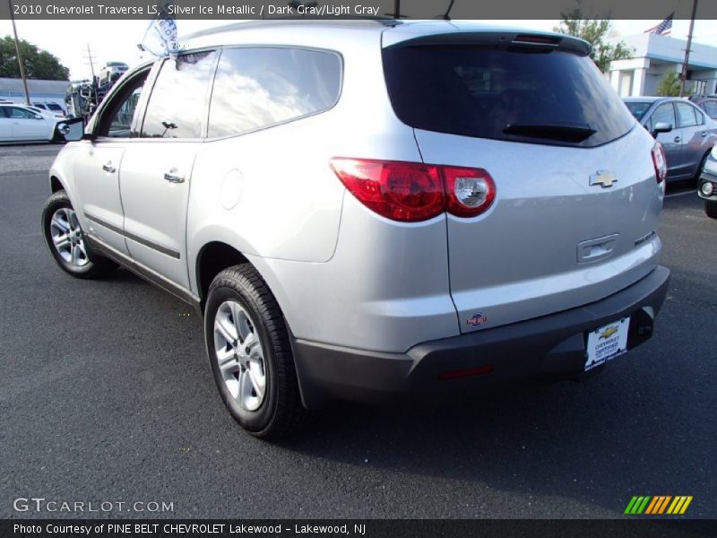 Silver Ice Metallic / Dark Gray/Light Gray 2010 Chevrolet Traverse LS