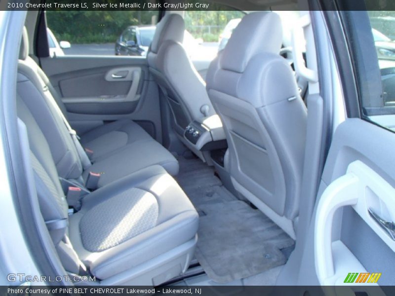 Silver Ice Metallic / Dark Gray/Light Gray 2010 Chevrolet Traverse LS