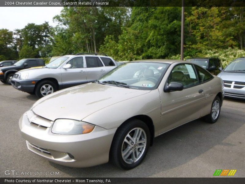 Front 3/4 View of 2004 Cavalier Coupe