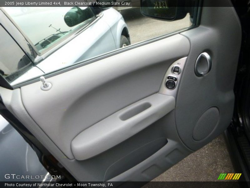 Black Clearcoat / Medium Slate Gray 2005 Jeep Liberty Limited 4x4