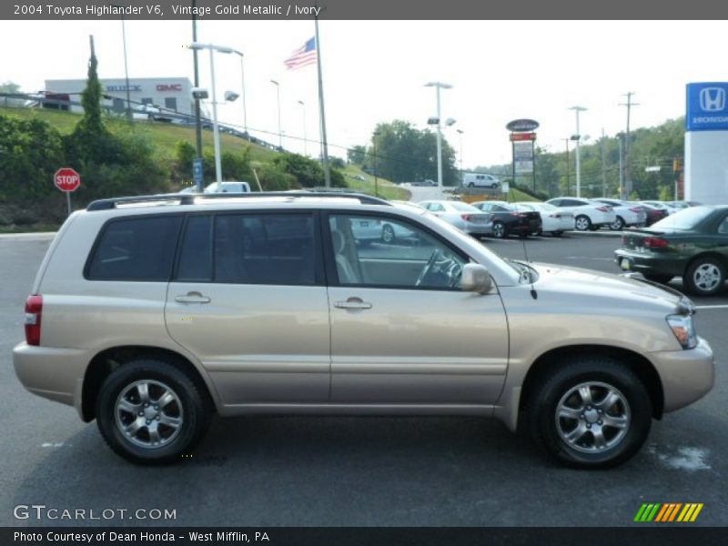 Vintage Gold Metallic / Ivory 2004 Toyota Highlander V6