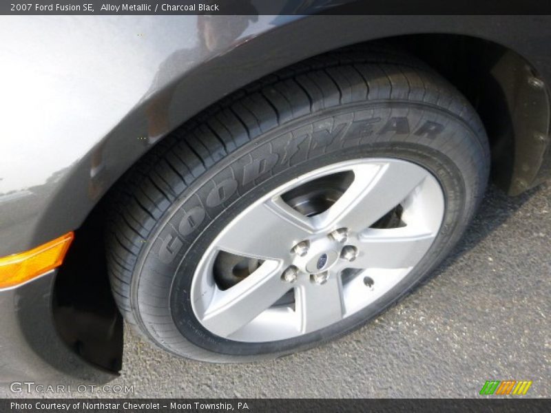 Alloy Metallic / Charcoal Black 2007 Ford Fusion SE