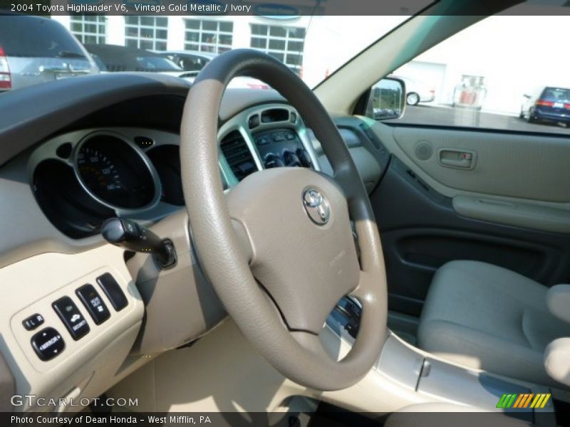 Vintage Gold Metallic / Ivory 2004 Toyota Highlander V6
