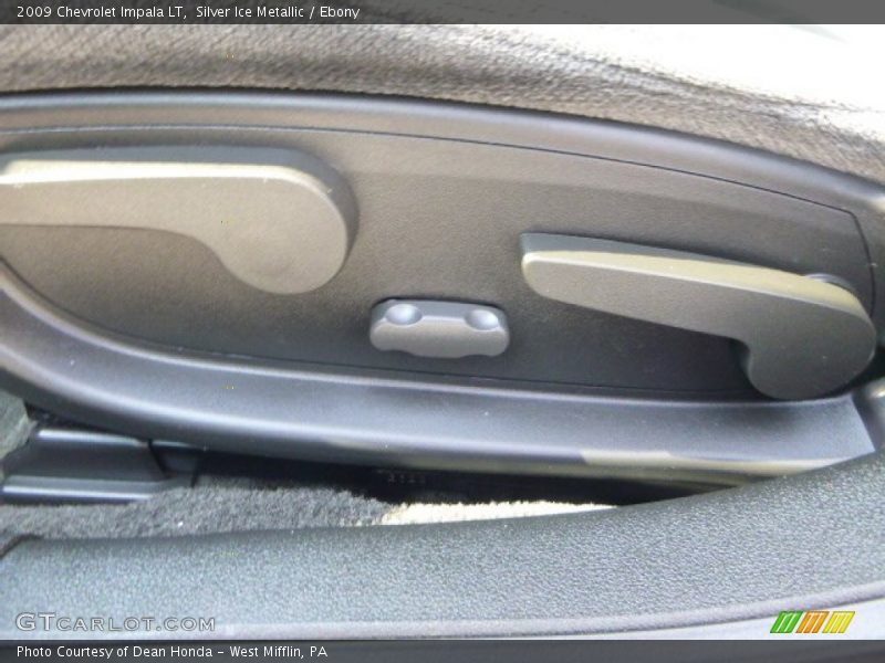 Silver Ice Metallic / Ebony 2009 Chevrolet Impala LT