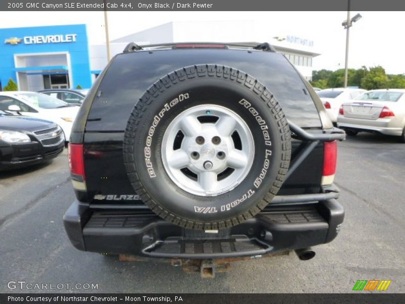 Onyx Black / Dark Pewter 2005 GMC Canyon SLE Extended Cab 4x4