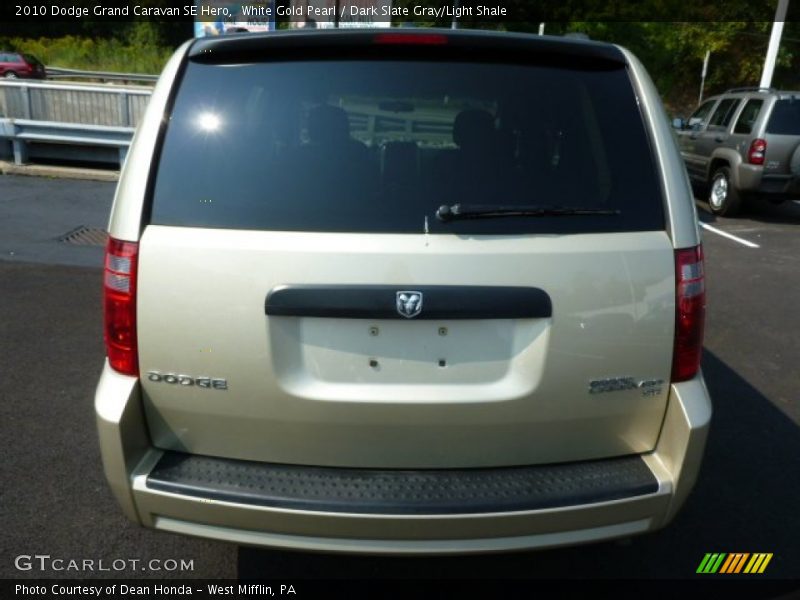White Gold Pearl / Dark Slate Gray/Light Shale 2010 Dodge Grand Caravan SE Hero