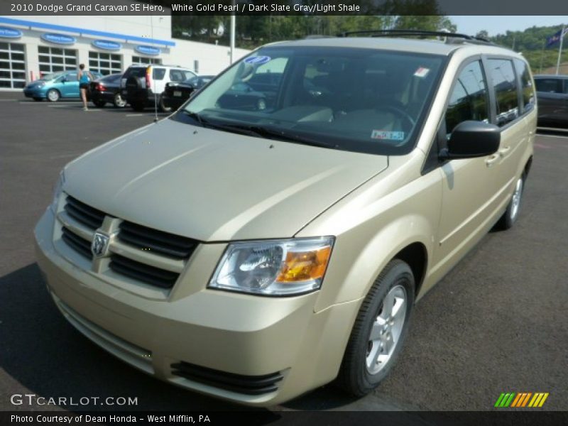 White Gold Pearl / Dark Slate Gray/Light Shale 2010 Dodge Grand Caravan SE Hero