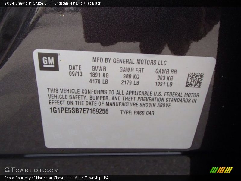 Tungsten Metallic / Jet Black 2014 Chevrolet Cruze LT