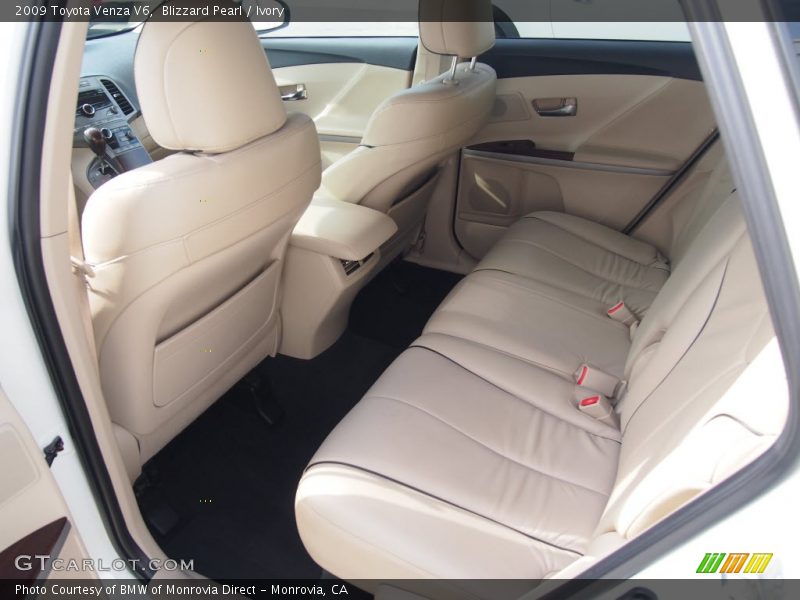 Blizzard Pearl / Ivory 2009 Toyota Venza V6