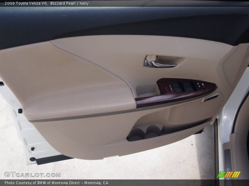 Blizzard Pearl / Ivory 2009 Toyota Venza V6