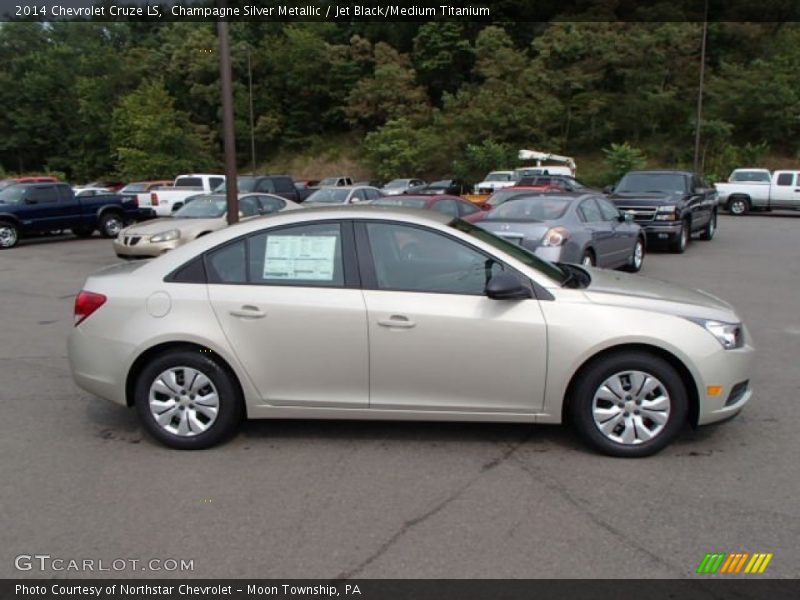 Champagne Silver Metallic / Jet Black/Medium Titanium 2014 Chevrolet Cruze LS