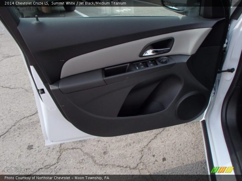 Summit White / Jet Black/Medium Titanium 2014 Chevrolet Cruze LS