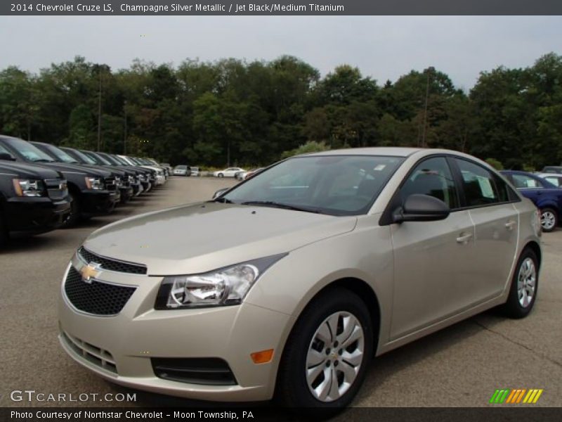 Champagne Silver Metallic / Jet Black/Medium Titanium 2014 Chevrolet Cruze LS