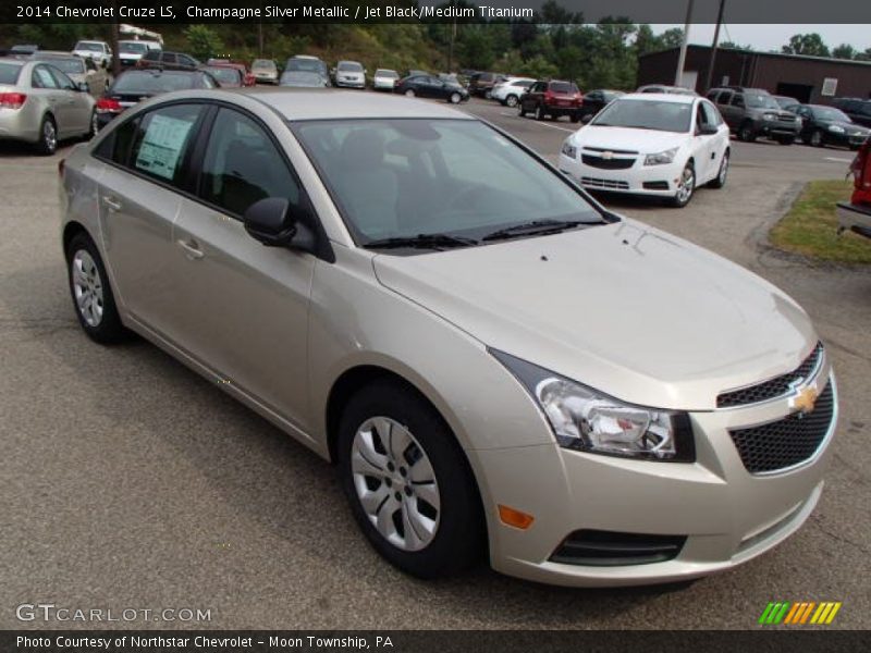Champagne Silver Metallic / Jet Black/Medium Titanium 2014 Chevrolet Cruze LS