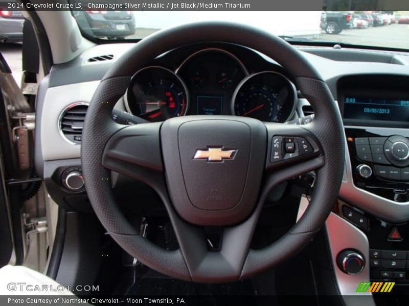 Champagne Silver Metallic / Jet Black/Medium Titanium 2014 Chevrolet Cruze LS