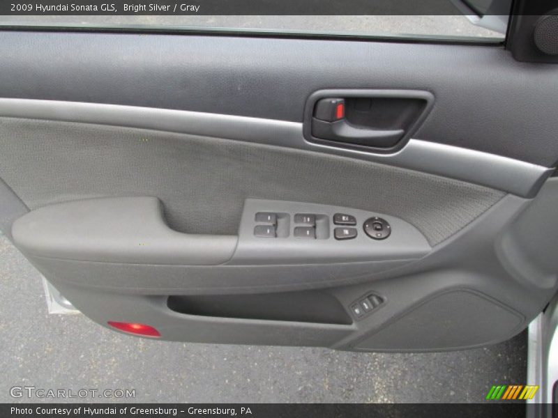 Bright Silver / Gray 2009 Hyundai Sonata GLS