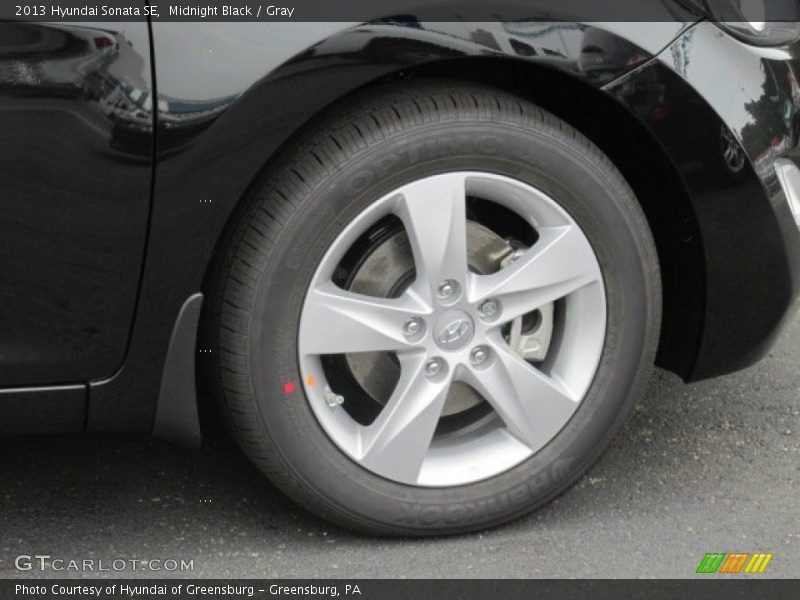 Midnight Black / Gray 2013 Hyundai Sonata SE