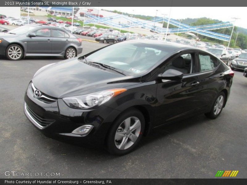 Midnight Black / Gray 2013 Hyundai Sonata SE