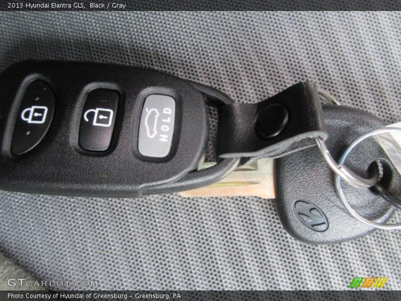 Black / Gray 2013 Hyundai Elantra GLS