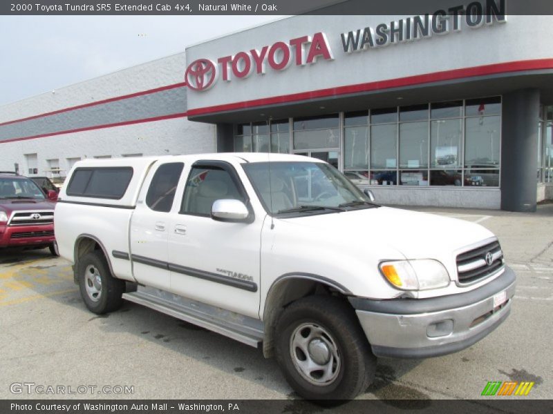 Natural White / Oak 2000 Toyota Tundra SR5 Extended Cab 4x4