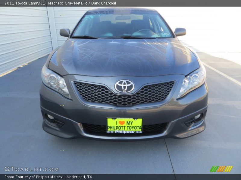 Magnetic Gray Metallic / Dark Charcoal 2011 Toyota Camry SE