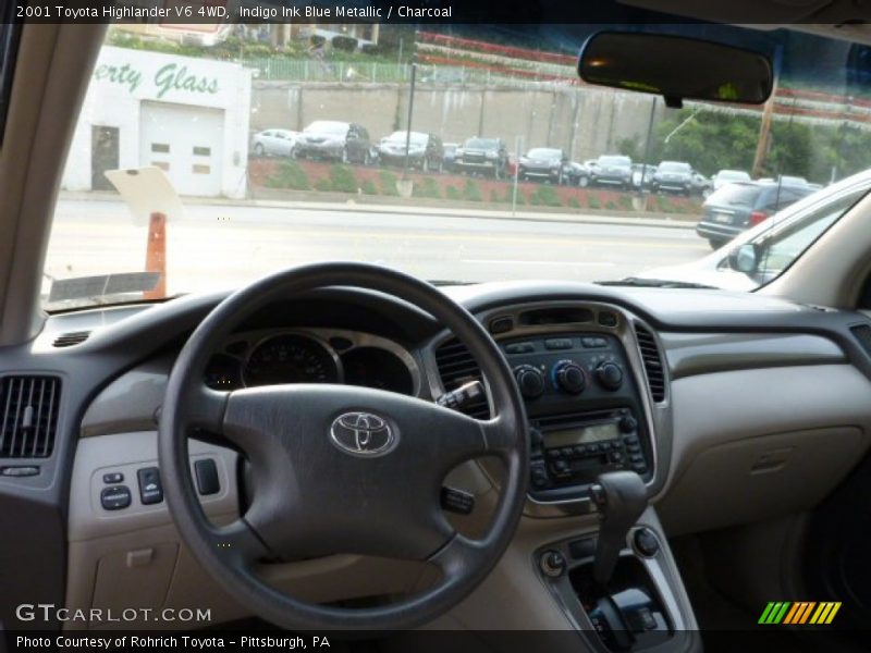 Indigo Ink Blue Metallic / Charcoal 2001 Toyota Highlander V6 4WD