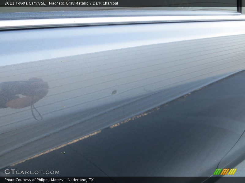 Magnetic Gray Metallic / Dark Charcoal 2011 Toyota Camry SE