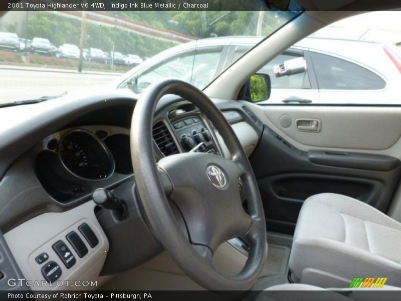 Indigo Ink Blue Metallic / Charcoal 2001 Toyota Highlander V6 4WD