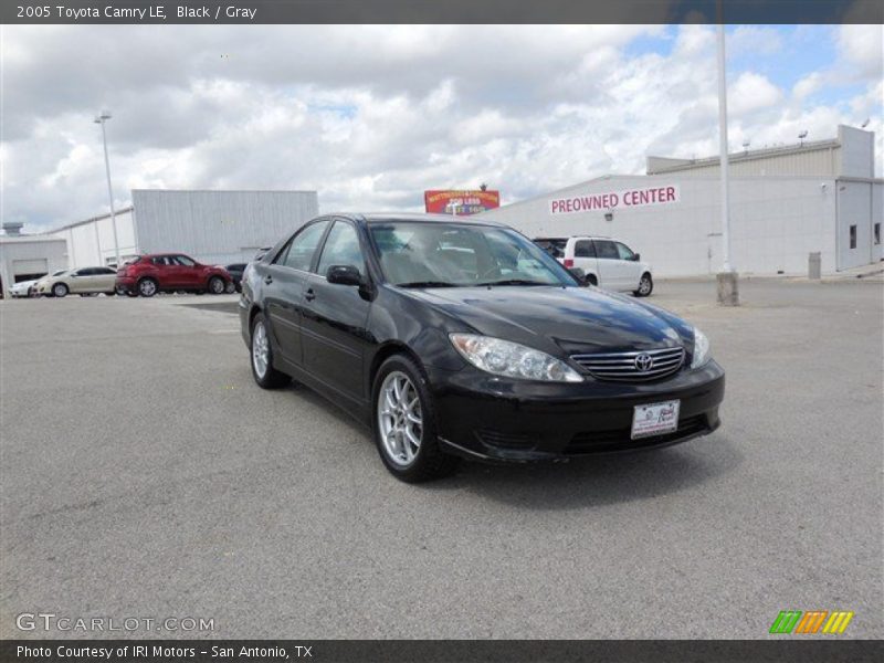 Black / Gray 2005 Toyota Camry LE