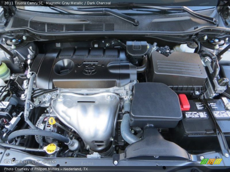 Magnetic Gray Metallic / Dark Charcoal 2011 Toyota Camry SE