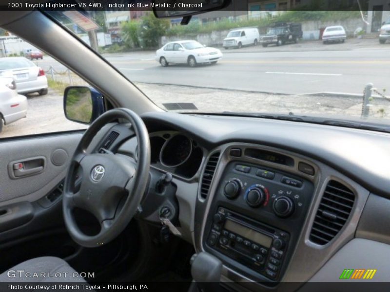 Indigo Ink Blue Metallic / Charcoal 2001 Toyota Highlander V6 4WD