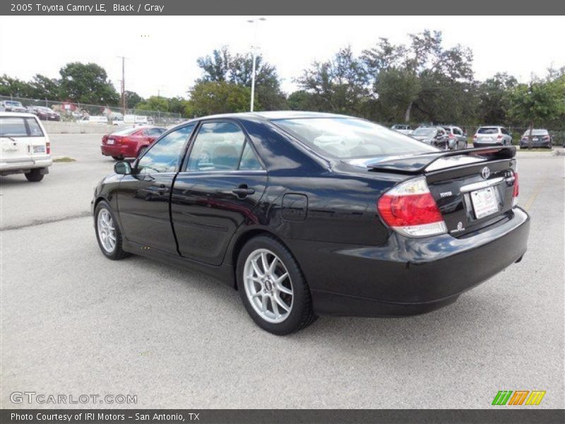 Black / Gray 2005 Toyota Camry LE