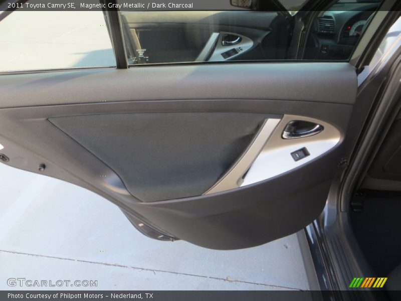 Magnetic Gray Metallic / Dark Charcoal 2011 Toyota Camry SE