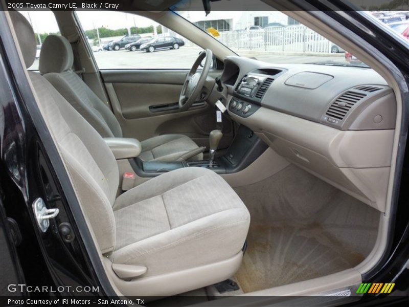 Black / Gray 2005 Toyota Camry LE