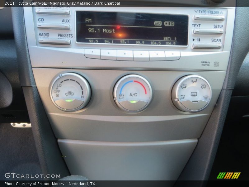 Magnetic Gray Metallic / Dark Charcoal 2011 Toyota Camry SE