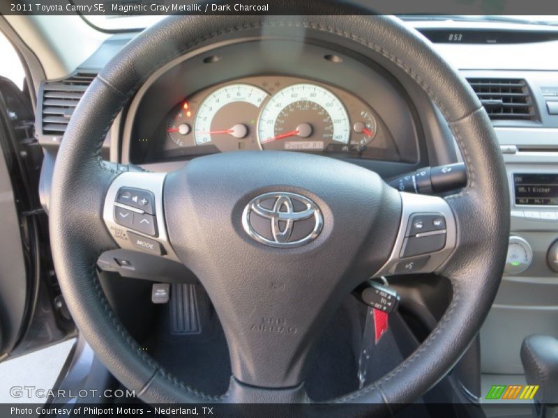 Magnetic Gray Metallic / Dark Charcoal 2011 Toyota Camry SE