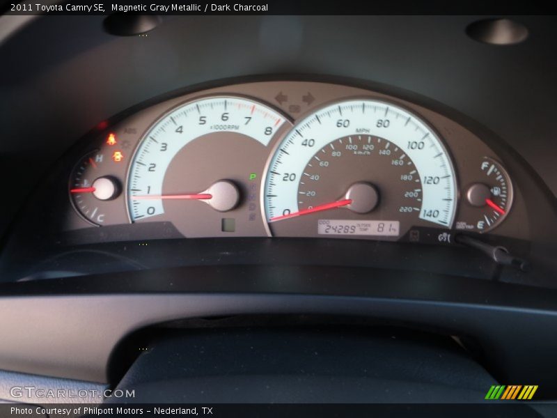 Magnetic Gray Metallic / Dark Charcoal 2011 Toyota Camry SE