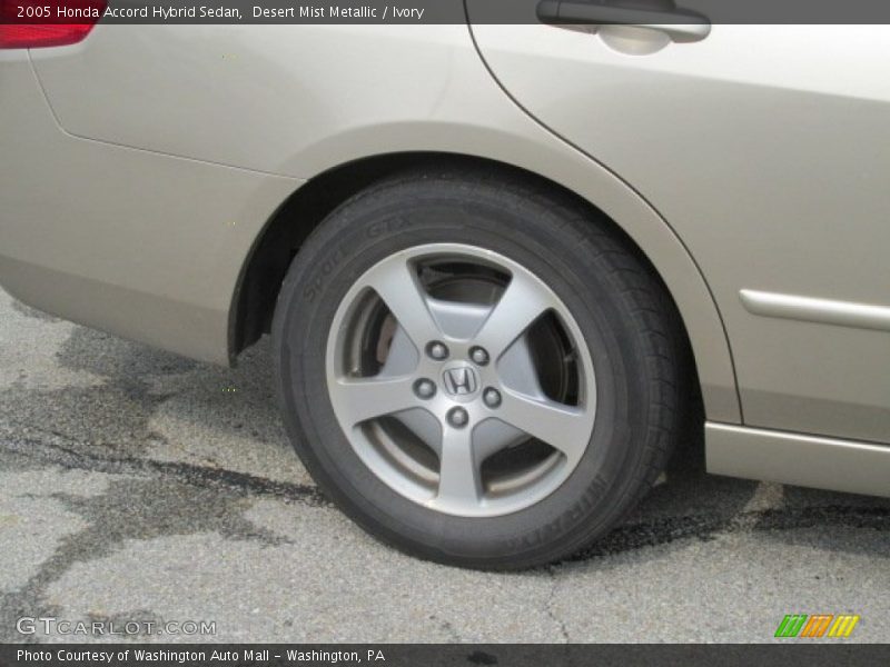 Desert Mist Metallic / Ivory 2005 Honda Accord Hybrid Sedan