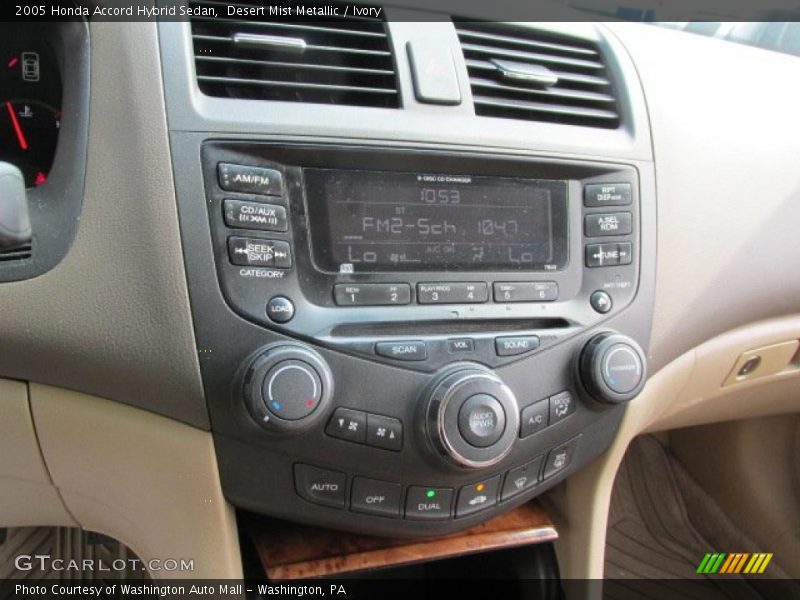 Desert Mist Metallic / Ivory 2005 Honda Accord Hybrid Sedan