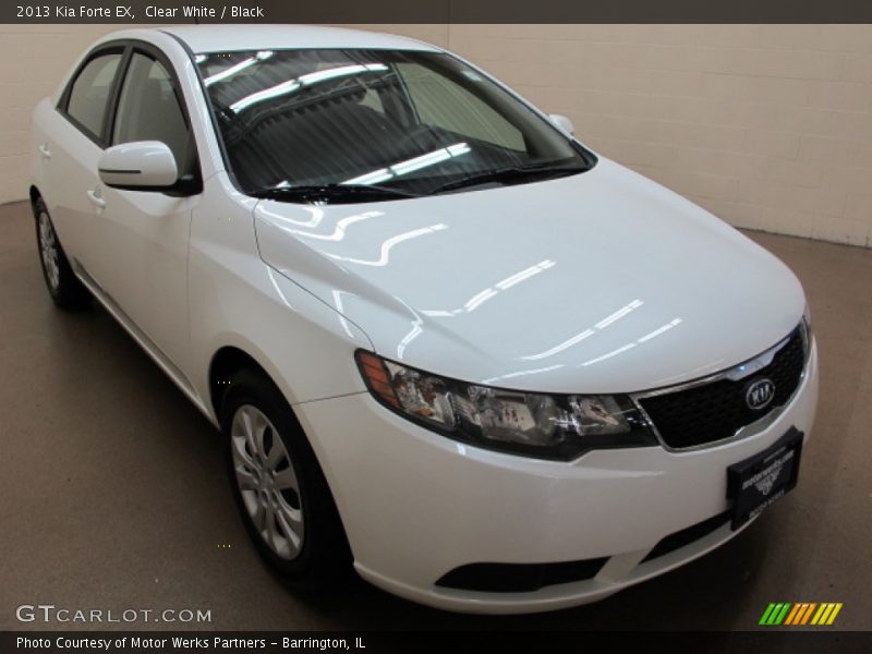 Clear White / Black 2013 Kia Forte EX