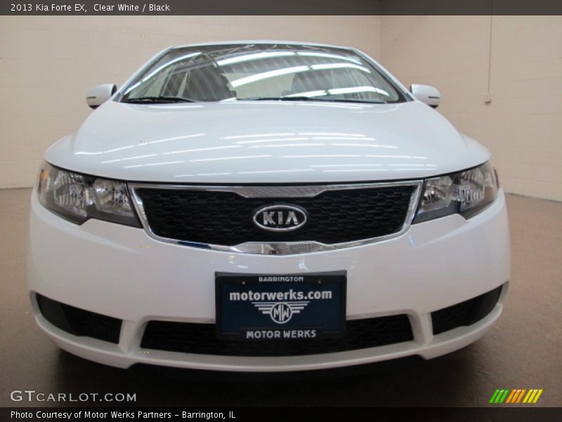 Clear White / Black 2013 Kia Forte EX