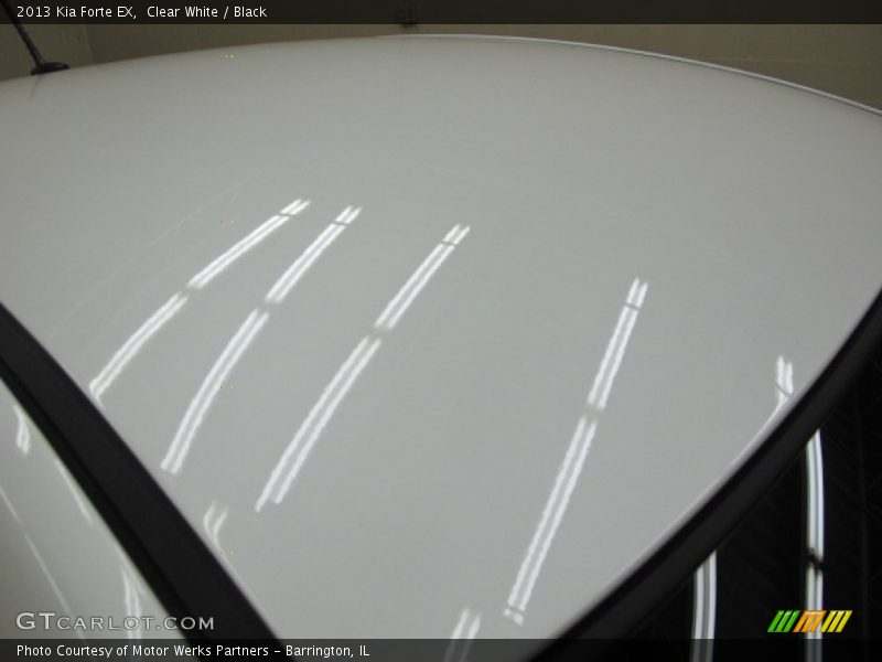 Clear White / Black 2013 Kia Forte EX