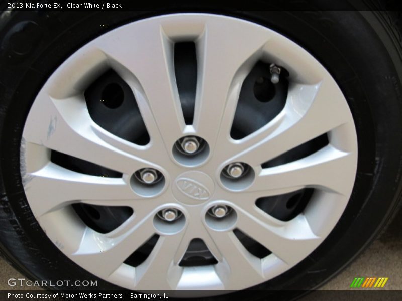 Clear White / Black 2013 Kia Forte EX